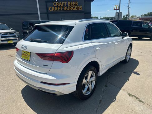 Used 2020 Audi Q3 2.0T Premium AWD/4WD image 3