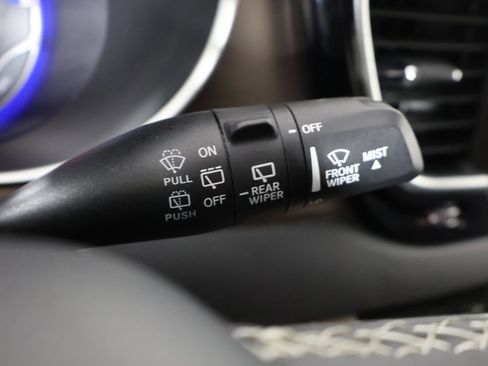 Used 2023 Chrysler Voyager LX FWD image 38