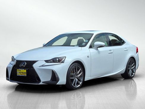 Used 2019 Lexus IS 300 F Sport w/ F Sport Package RWD image 9