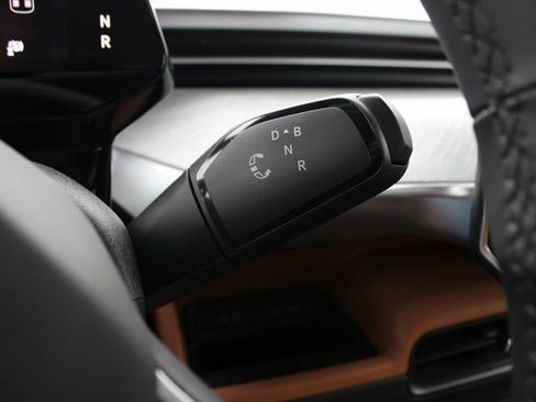 New 2025 Volkswagen ID. Buzz Pro S Plus image 17