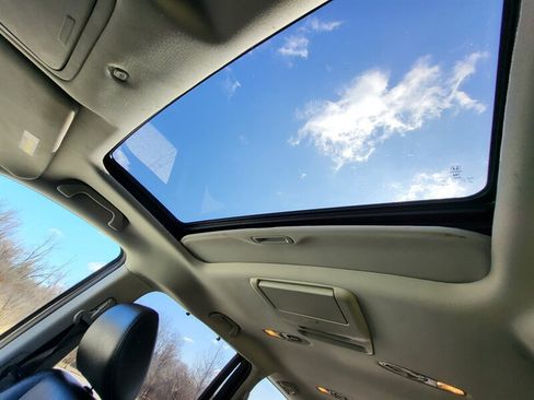 Used 2010 Honda Odyssey Touring image 23