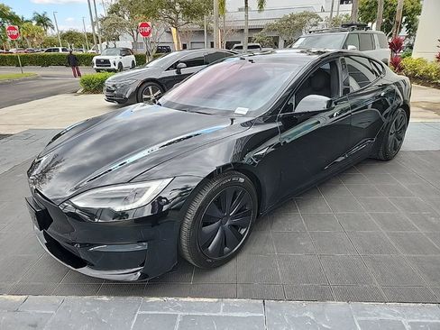 Used 2021 Tesla Model S Plaid image 14