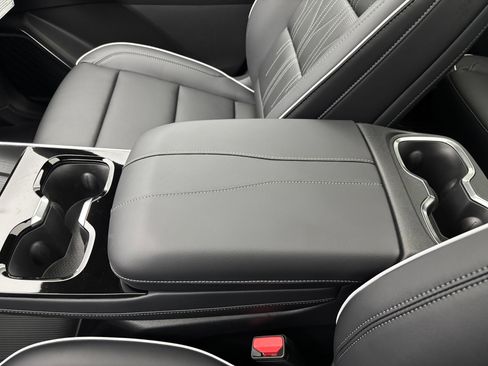 New 2027 Buick Enclave Avenir w/ LPO, Floor Liner Package AWD/4WD image 35