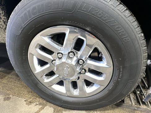 Used 2015 Chevrolet Silverado 2500 LTZ w/ LTZ Plus Package image 9