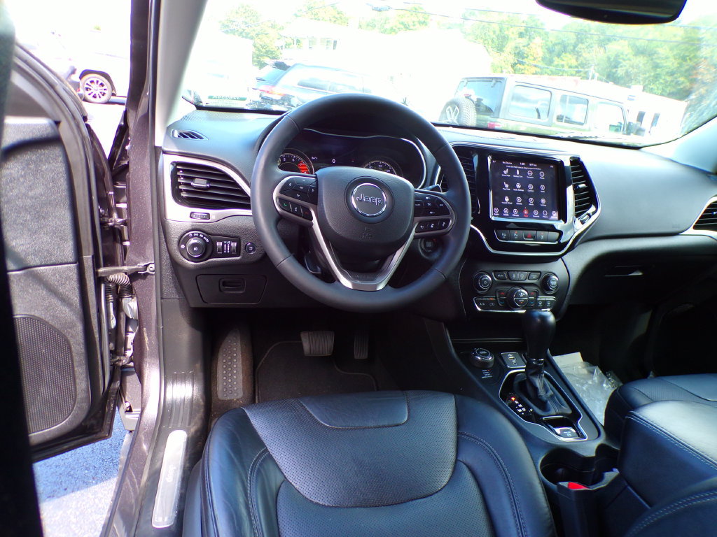 Used 2021 Jeep Cherokee Limited AWD/4WD image 22