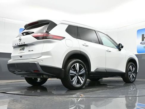 Used 2024 Nissan Rogue SL image 24