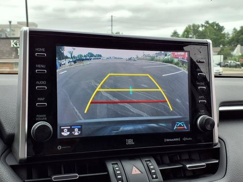Certified 2022 Toyota RAV4 XLE Premium AWD/4WD image 10