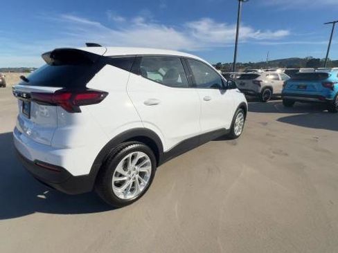 New 2027 Chevrolet Bolt LT w/ Comfort Package image 8