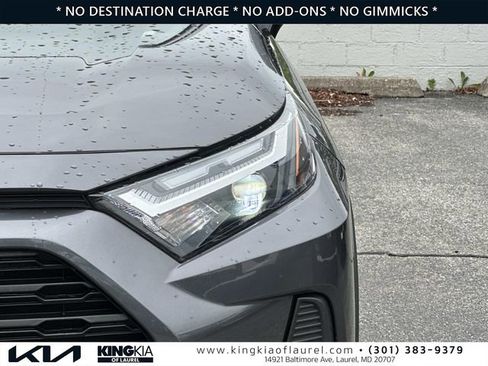 Used 2024 Toyota RAV4 XLE AWD/4WD image 28