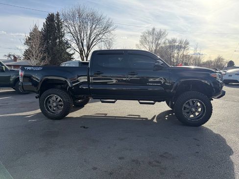 Used 2021 Toyota Tacoma TRD Sport w/ Technology Package AWD/4WD image 87