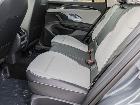 New 2026 Volkswagen Tiguan SE image 34