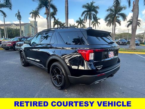 New 2026 Ford Explorer Active w/ Active Comfort Package image 6