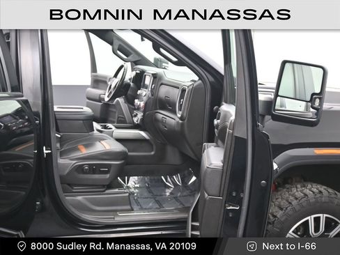 Used 2021 GMC Sierra 2500 AT4 w/ Snow Plow Prep/Camper Package image 9