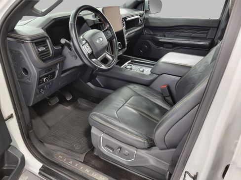 Used 2023 Ford Expedition Max Platinum AWD/4WD image 5