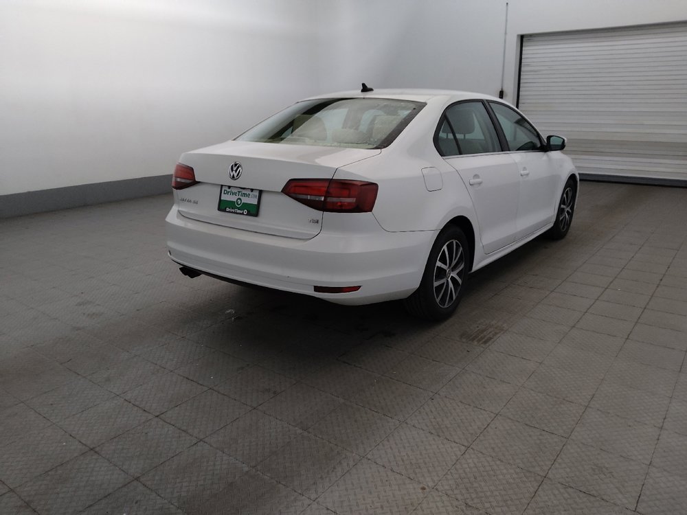 Used 2017 Volkswagen Jetta SE FWD image 9