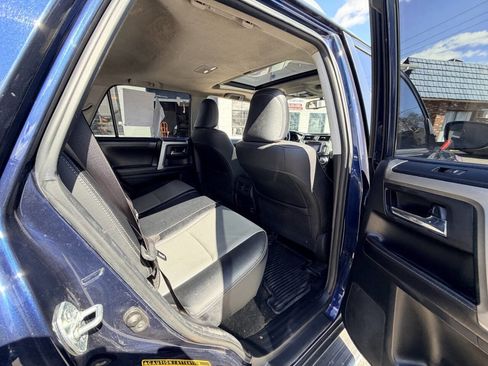 Used 2016 Toyota 4Runner SR5 Premium RWD image 15