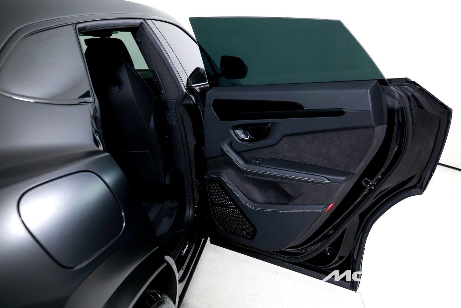 Used 2025 Lamborghini Urus S AWD/4WD image 22