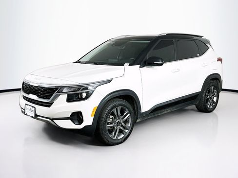 Used 2023 Kia Seltos S FWD image 3