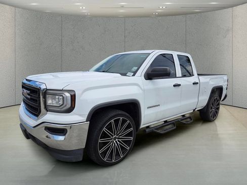 Used 2018 GMC Sierra 1500 2WD Double Cab image 9