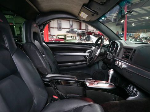 Used 2005 Chevrolet SSR LS 2dr Regular Cab Convertible w/ Preferred Equipment Group image 40