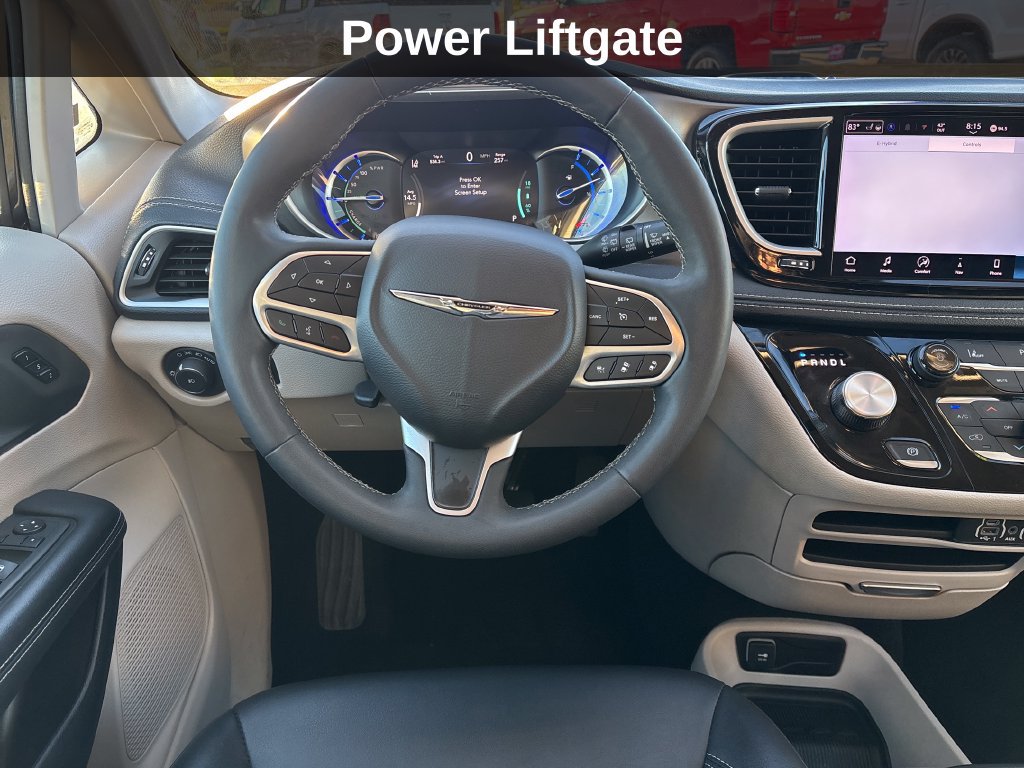 Used 2024 Chrysler Pacifica Limited FWD image 19