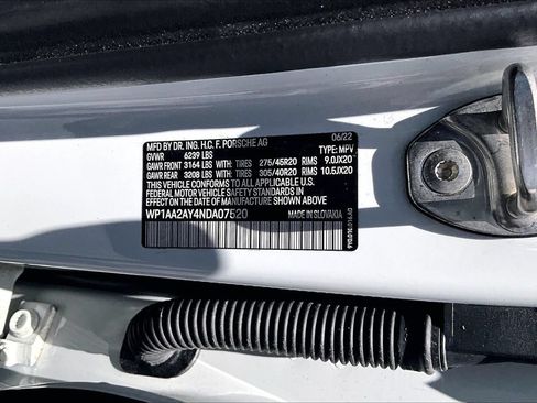 Used 2022 Porsche Cayenne AWD/4WD image 19