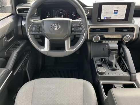 Used 2025 Toyota 4Runner SR5 RWD image 13