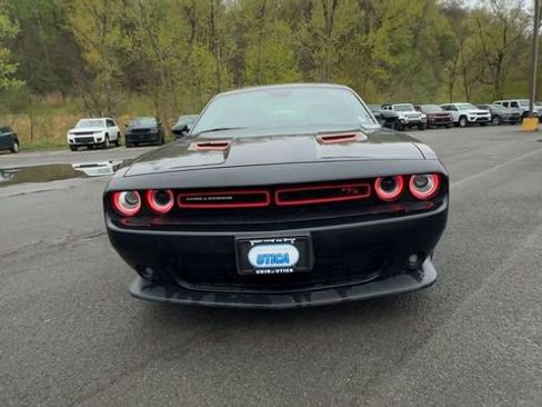 Used 2017 Dodge Challenger R/T Plus RWD image 3