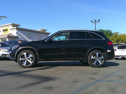 Used 2019 Mercedes-Benz GLC 350e 4MATIC image 3
