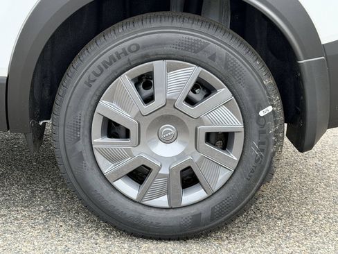 Used 2026 Nissan Kicks S FWD image 23