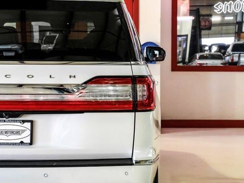 Used 2021 Lincoln Navigator L Reserve image 43