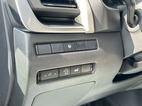 New 2026 Nissan Rogue SV AWD/4WD image 30