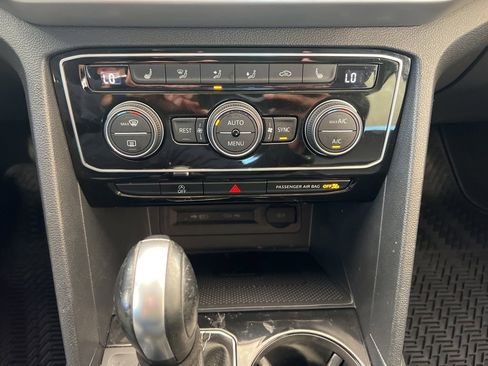 Certified 2023 Volkswagen Atlas SE image 38