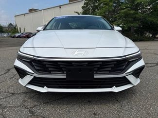Used 2025 Hyundai Elantra SE FWD video 2