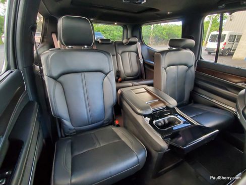 Used 2022 Jeep Grand Wagoneer Series II w/ Convenience Group III AWD/4WD image 10
