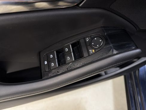 Used 2019 MAZDA MAZDA3 Hatchback FWD image 19