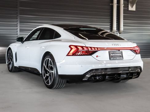 Used 2024 Audi RS e-tron GT image 2