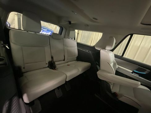 Used 2026 Ford Expedition Max Platinum w/ Platinum Ultimate Package AWD/4WD image 16
