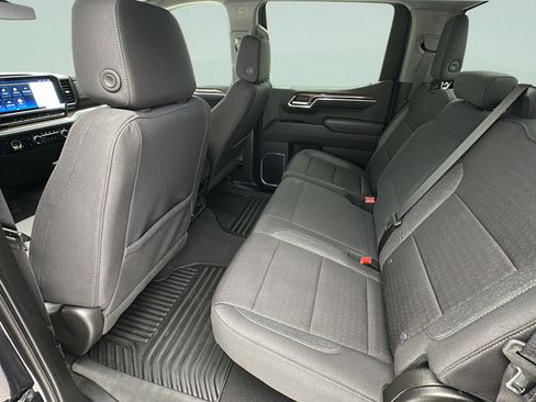 Used 2024 Chevrolet Silverado 1500 LT AWD/4WD image 11