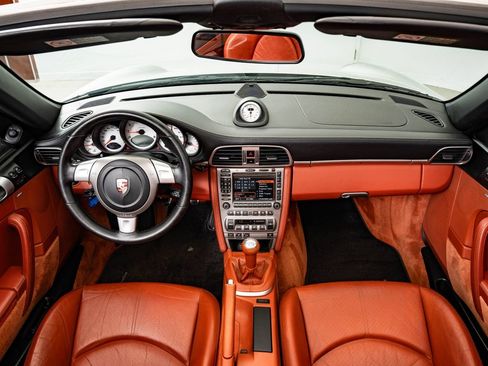 Used 2006 Porsche 911 Carrera S RWD image 6