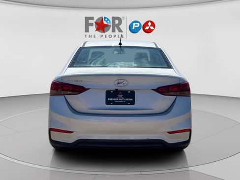 Used 2021 Hyundai Accent SE image 4