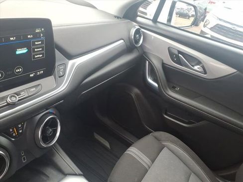 Certified 2023 Chevrolet Blazer LT w/ Convenience Package image 19