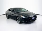 Used 2023 Hyundai Elantra Limited image 3