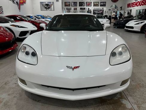 Used 2007 Chevrolet Corvette Coupe w/ Preferred Equipment Group RWD image 30