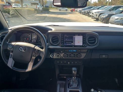 Used 2023 Toyota Tacoma TRD Off-Road w/ TRD Premium Off Road Package image 21