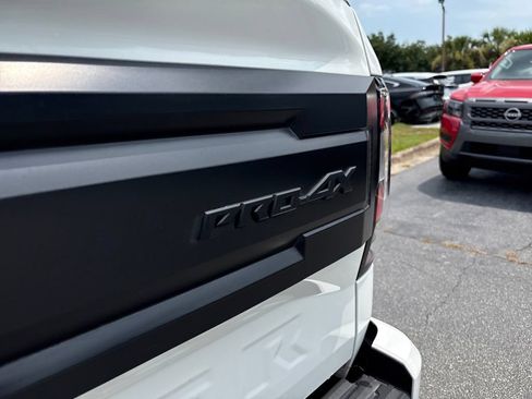 Used 2025 Nissan Frontier PRO-4X AWD/4WD image 20