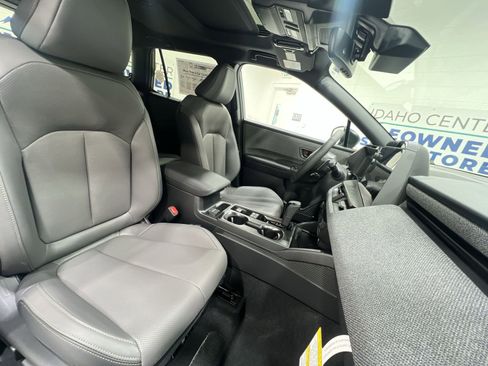 New 2026 Subaru Outback Limited image 25