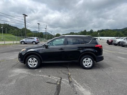 Used 2014 Toyota RAV4 LE FWD image 5