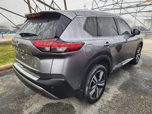 Used 2023 Nissan Rogue SL w/ SL Premium Package image 5