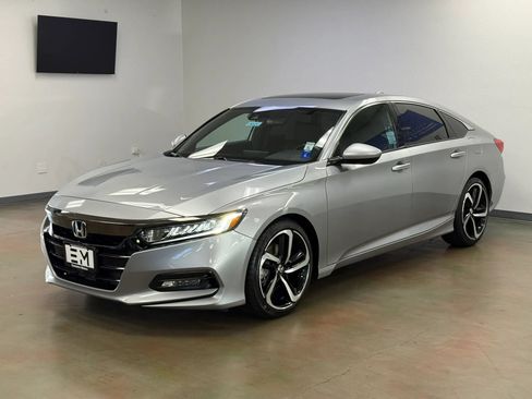 Used 2020 Honda Accord Sport image 4
